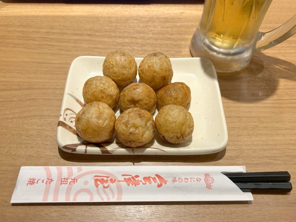 たこ焼き8個とビール