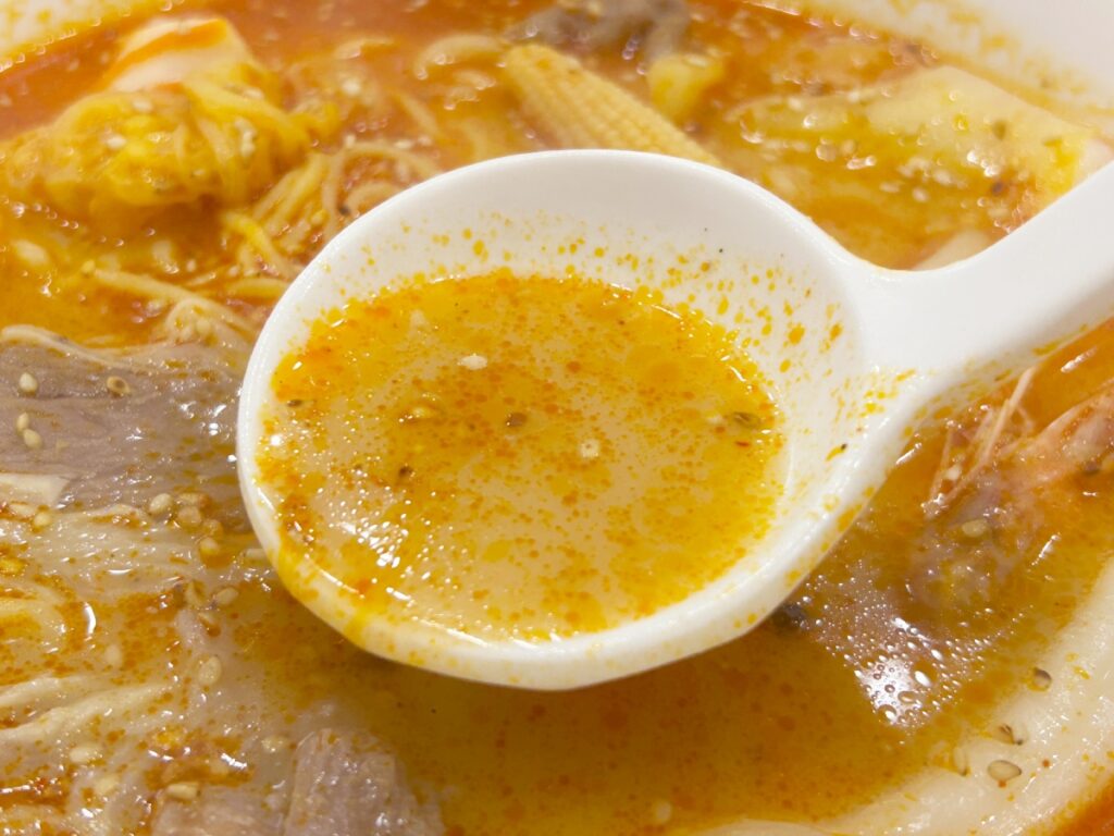 豚骨スープ（2辛）