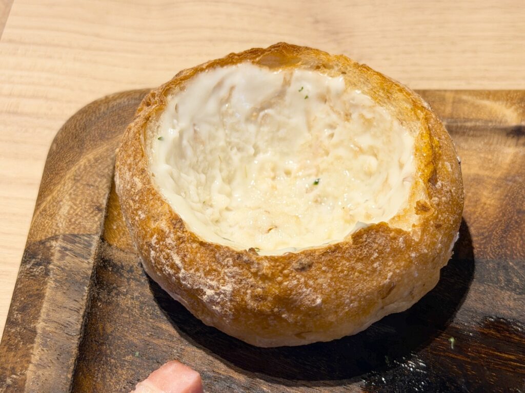 チーズフォンデュのパンの器