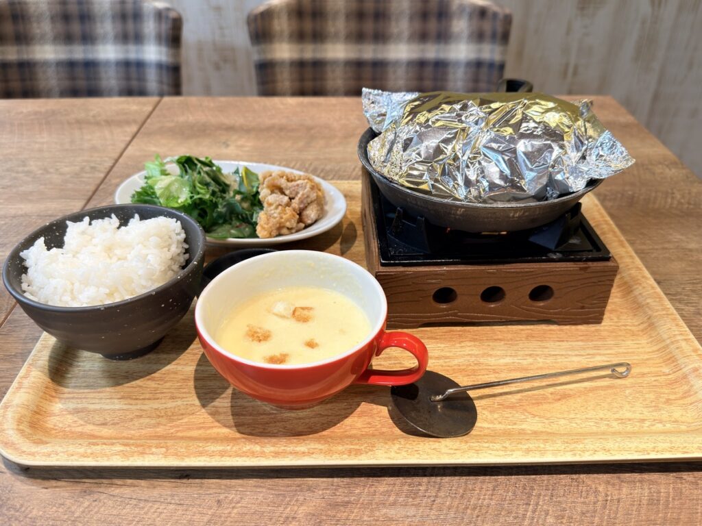 包み焼きハンバーグ&山賊焼きセット